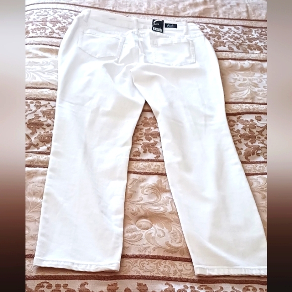 EARL JEANS SKINNY ANKLE EMBROIDERY ON LEG. 12 WHITE NWT - Picture 4 of 13